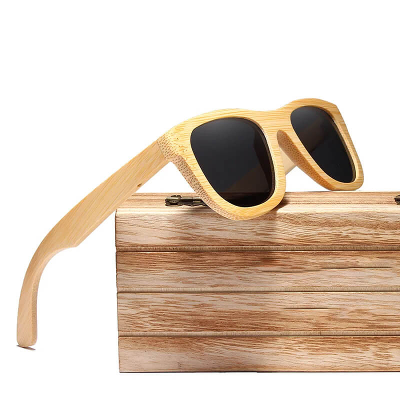 Óculos de sol em madeira Anilan, armação em madeira natural, lentes em policarbonato polarizadas com proteção UVA e UVB400, Loja Livre Arbítrio