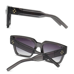 Óculos feminino Aludra, armação em polimeros plásticos com lentes em policarbonato com proteção, UVA e UVB400,  e certificado CE de qualidade, Loja Livre Arbítrio